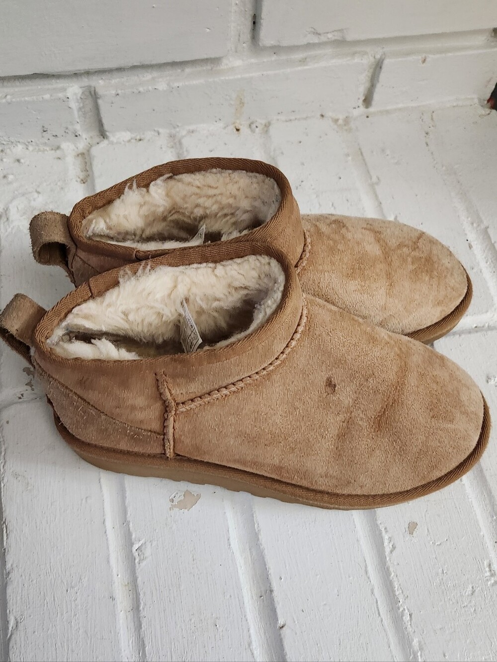 UGG Youth Chestnut Suede Shearling Slip-On Boots, Size 5